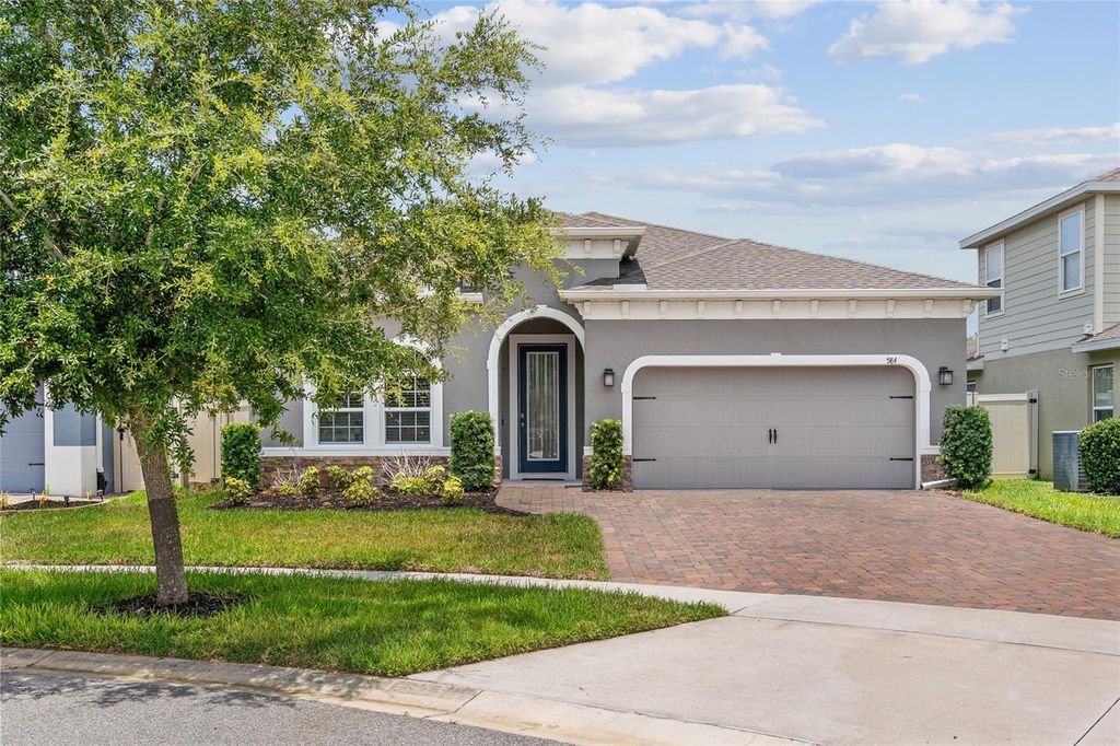 Photo of 584 Seattle Slew Drive, Davenport, FL 33837 (MLS # O6419621)