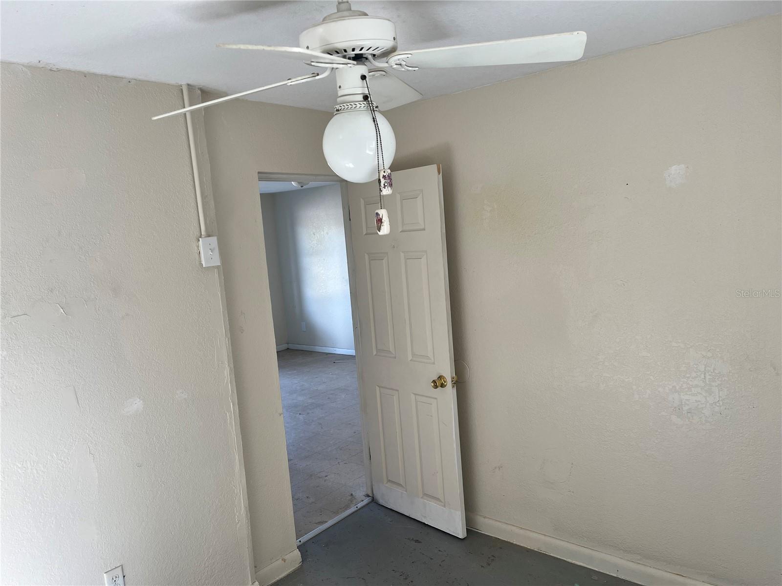 LAKE WALES LAND CO SUB - Residential Lease