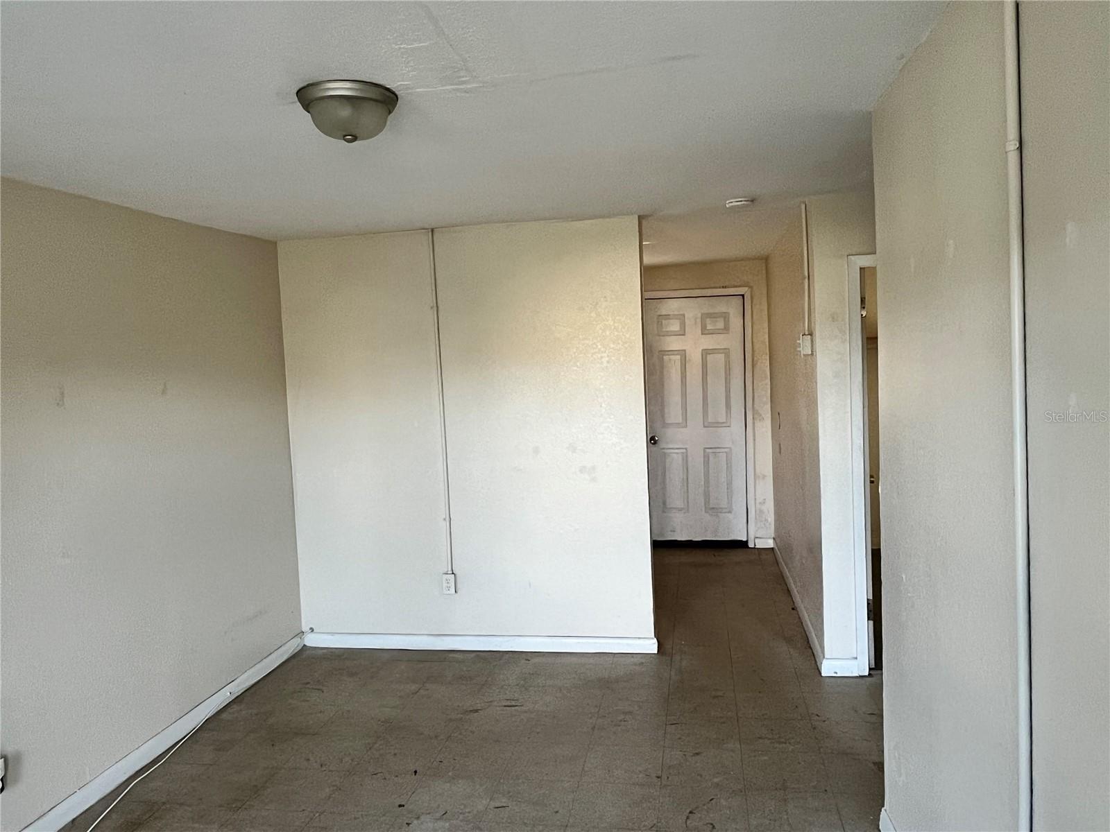 LAKE WALES LAND CO SUB - Residential Lease