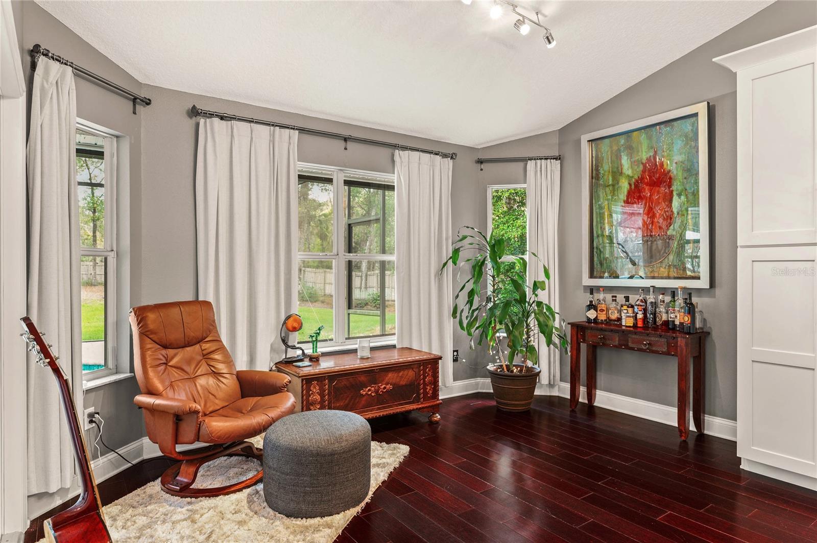 ROSS LAKE SHORES - Residential