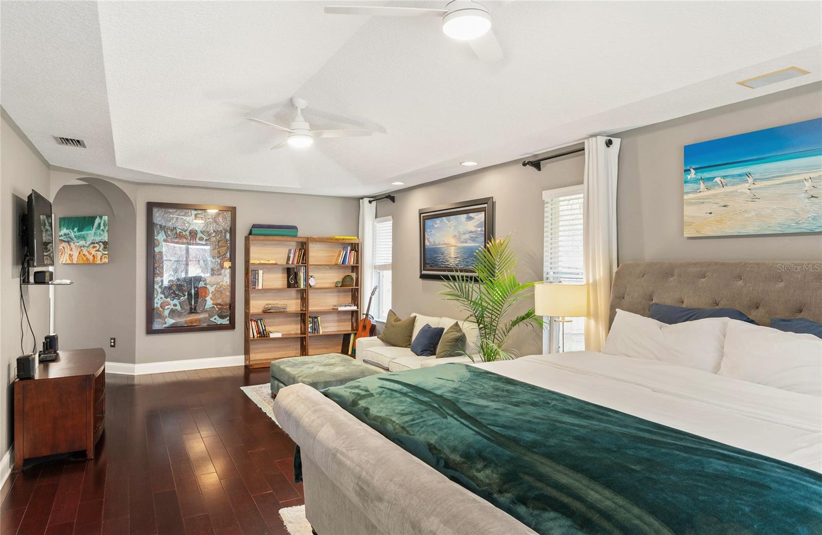 ROSS LAKE SHORES - Residential