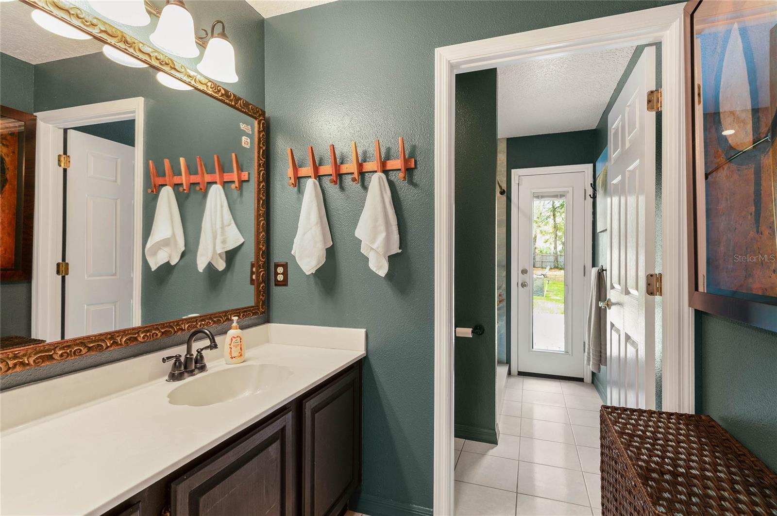 ROSS LAKE SHORES - Residential