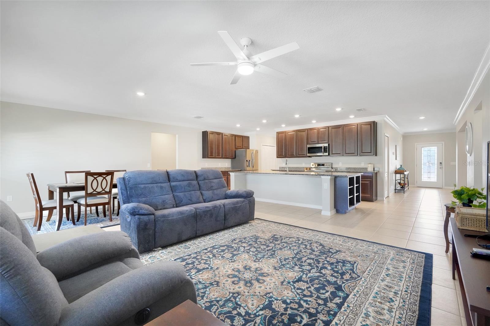 GLEN PH 11 12 & 13 - Residential