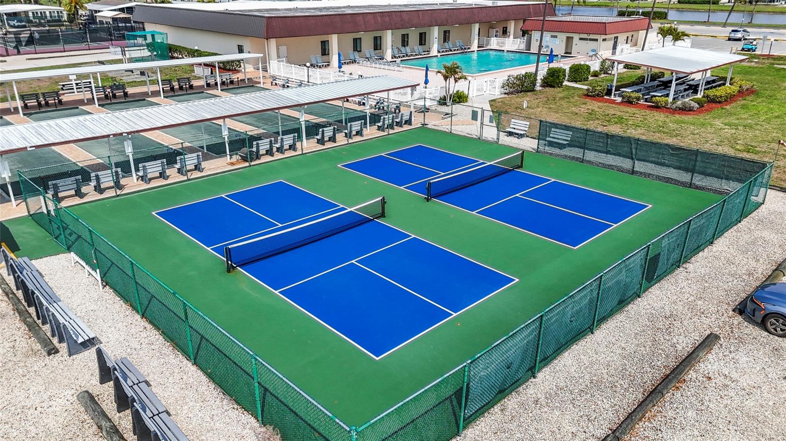 LA CASA MHP CO-OP - Residential