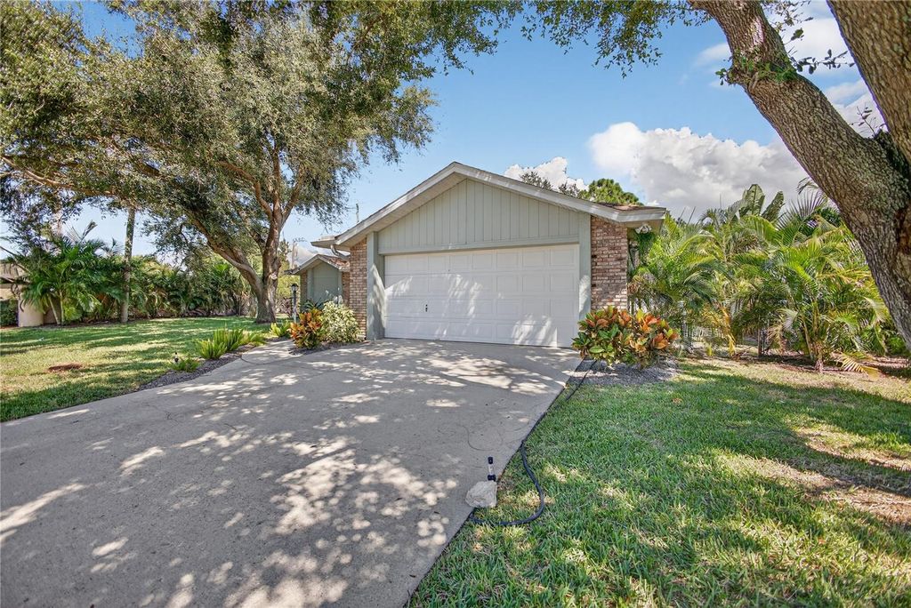 Photo of 3304 92nd Avenue E, Parrish, FL 34219 (MLS # TB8430178)