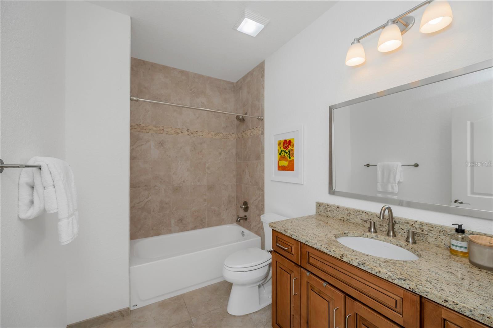 EMPEDRADO OAKS TWNHMS - Residential