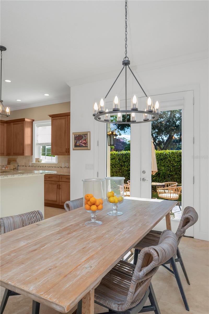 EMPEDRADO OAKS TWNHMS - Residential