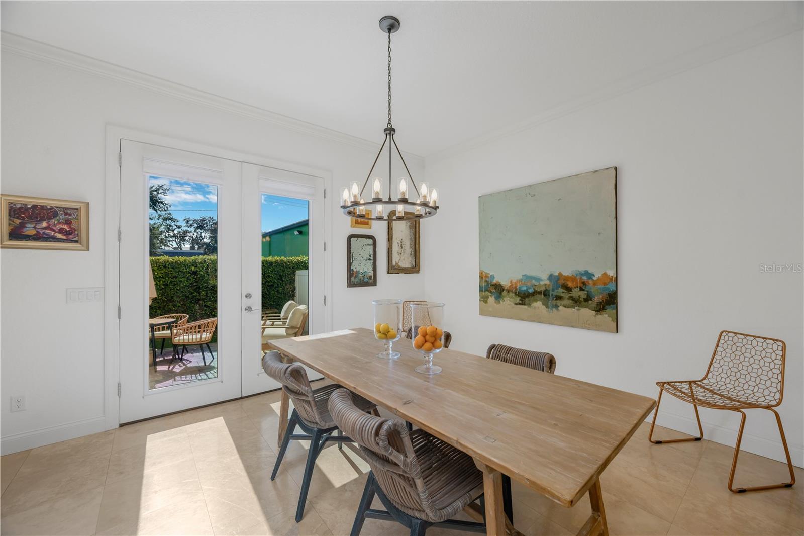 EMPEDRADO OAKS TWNHMS - Residential