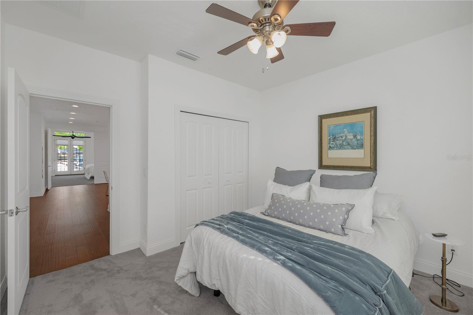 EMPEDRADO OAKS TWNHMS - Residential