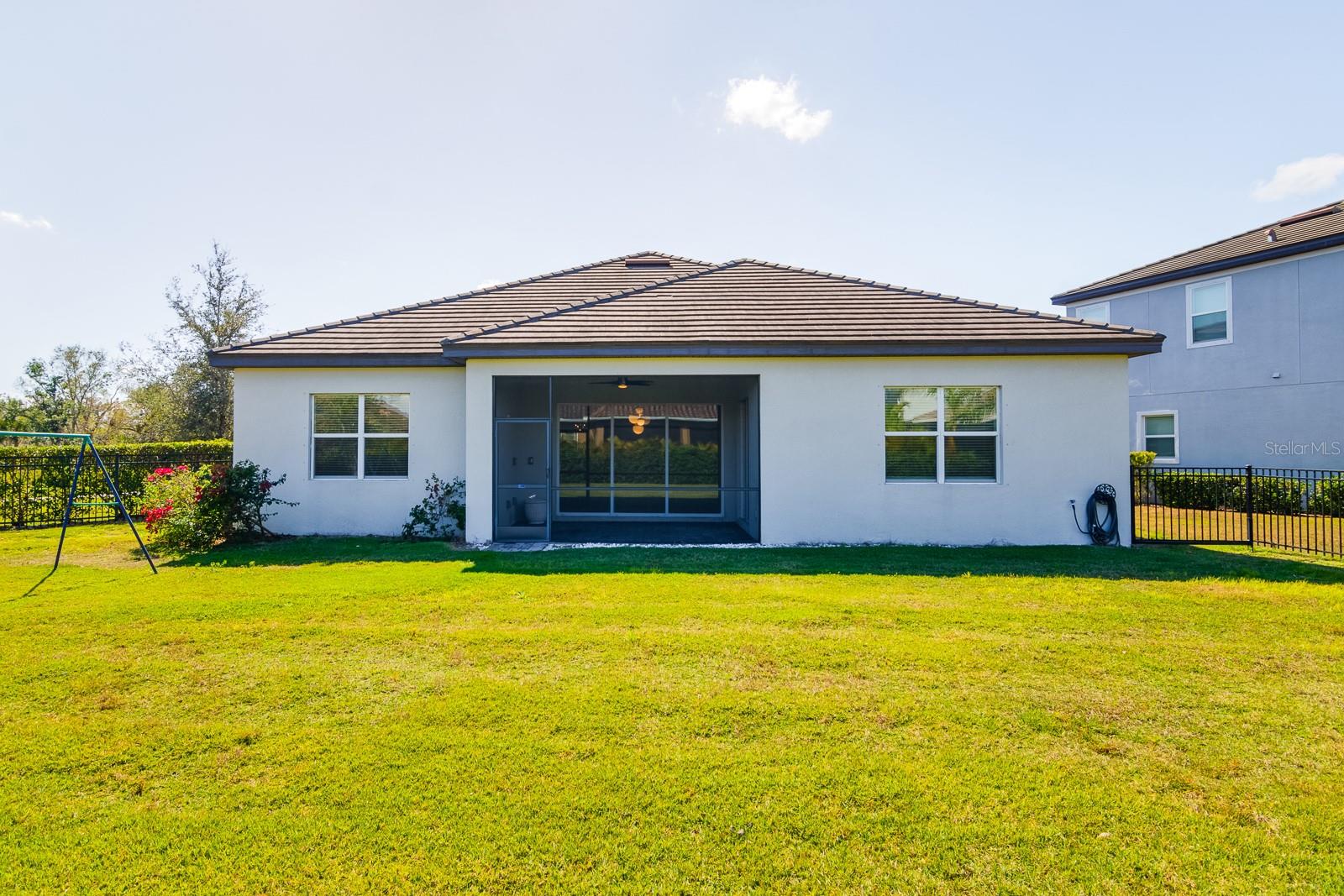 ARBOR GRANDE - Residential