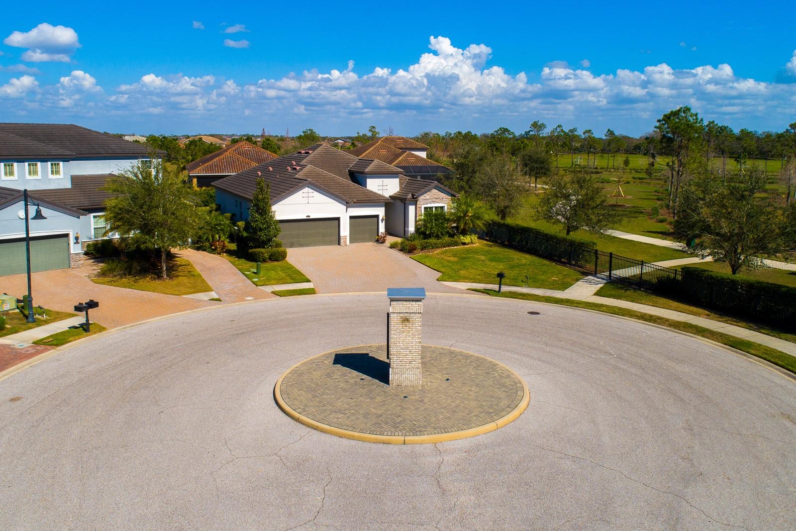 ARBOR GRANDE - Residential