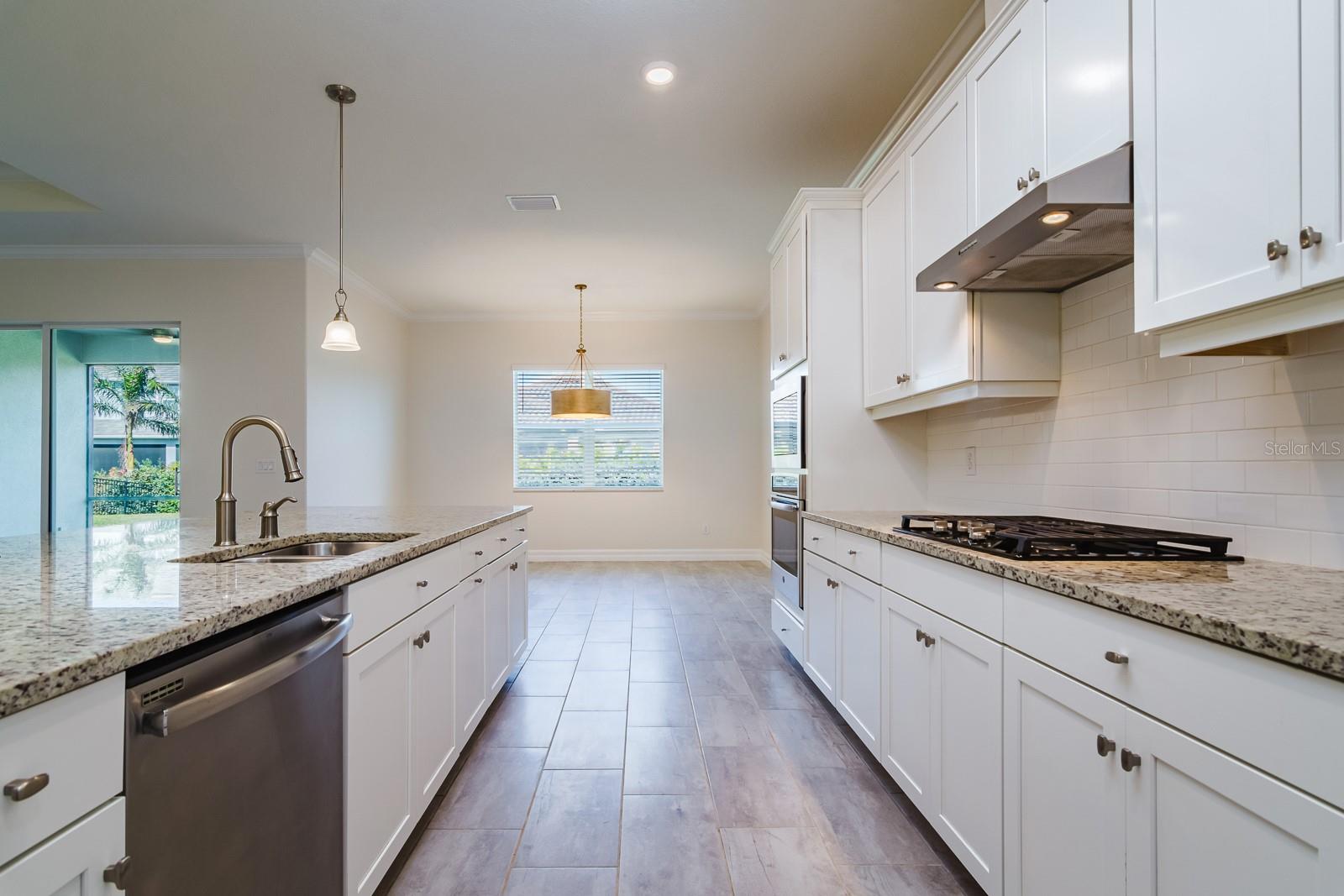 ARBOR GRANDE - Residential