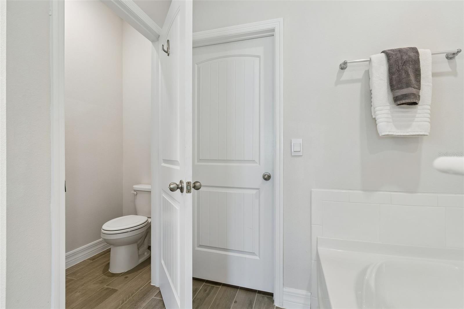 LAKE APOPKA SOUND PH 2 - Residential