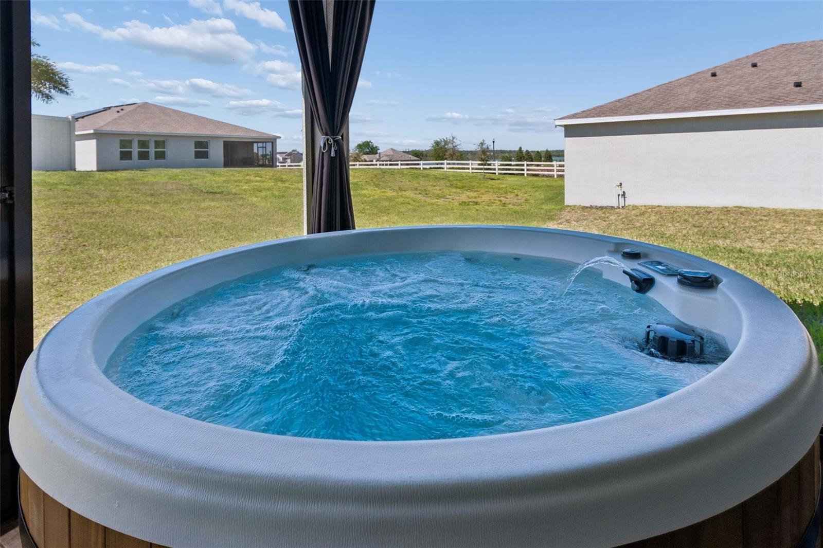 LAKE APOPKA SOUND PH 2 - Residential