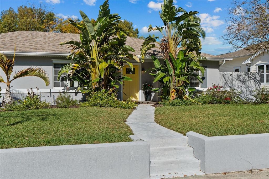 Photo of 1135 Shady Lane Drive, Orlando, FL 32804 (MLS # O6379267)