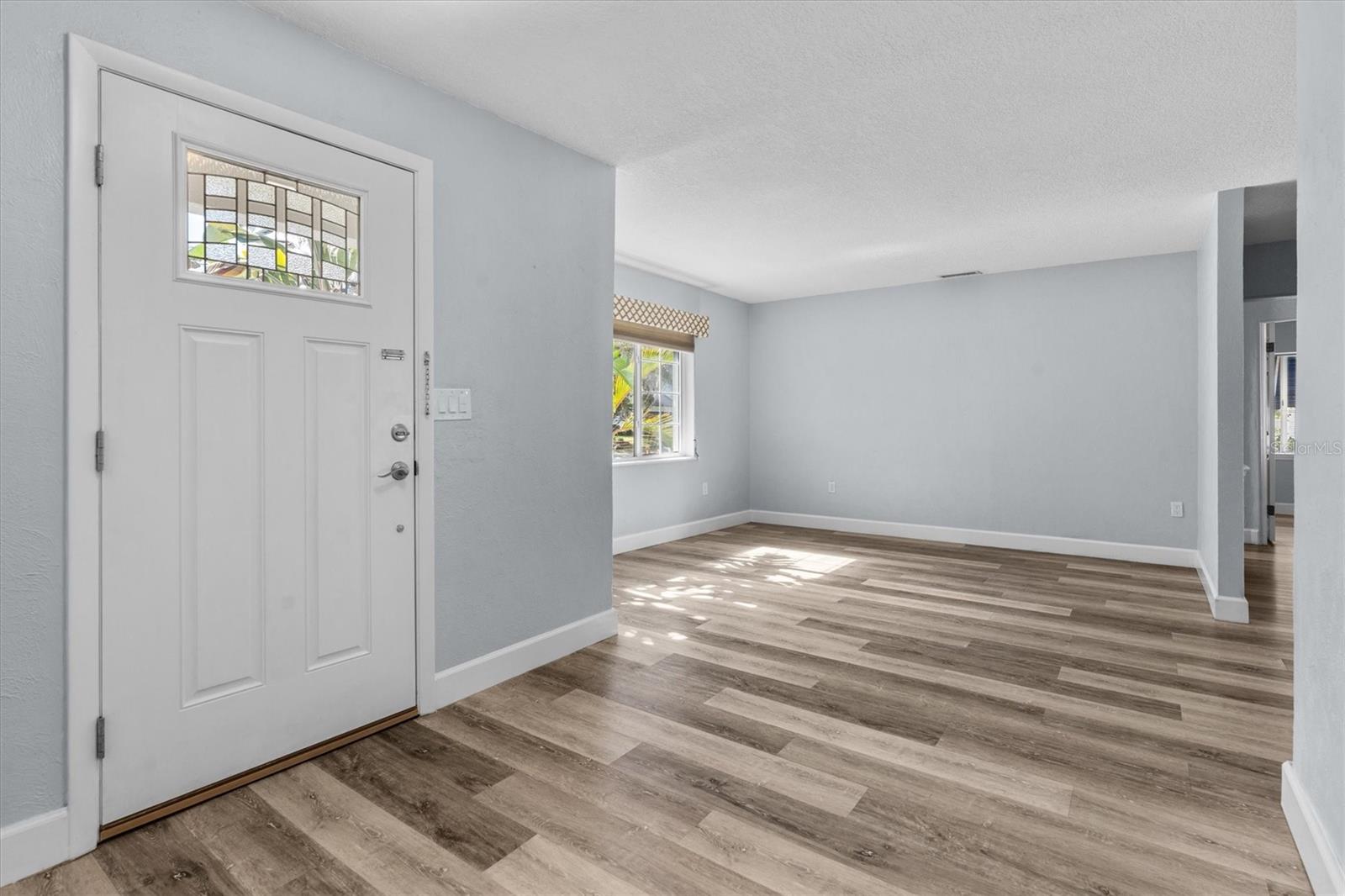 1135 SHADY LANE DRIVE