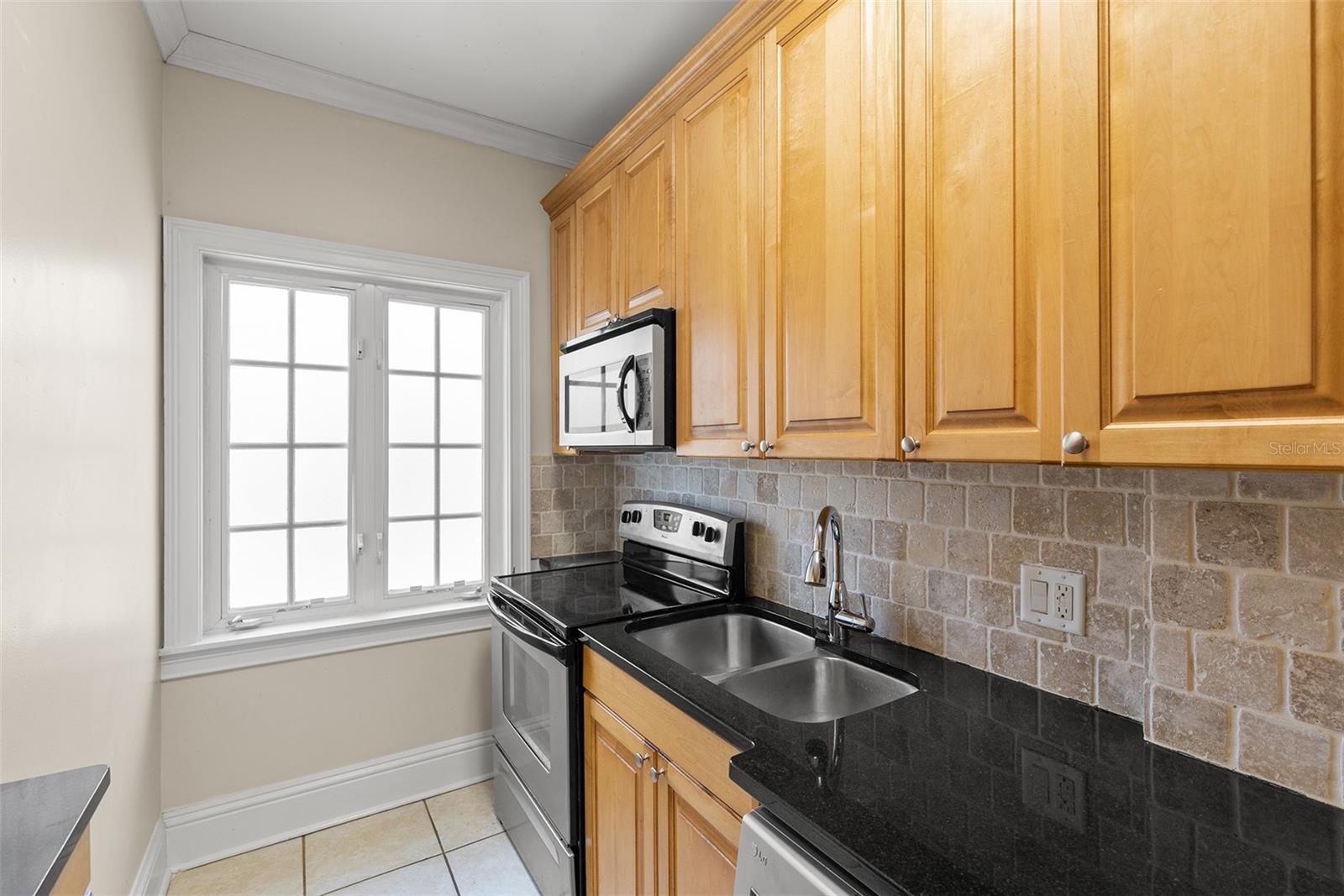 MELROSE LANDING CONDO - Residential Lease