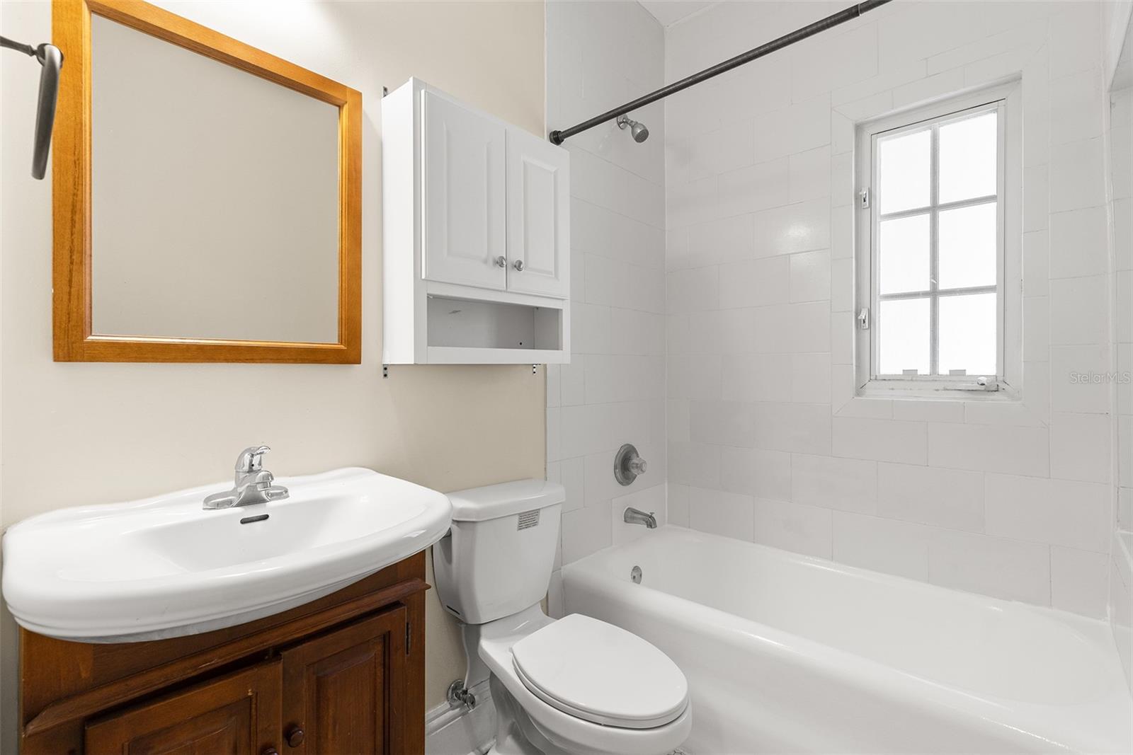 MELROSE LANDING CONDO - Residential Lease