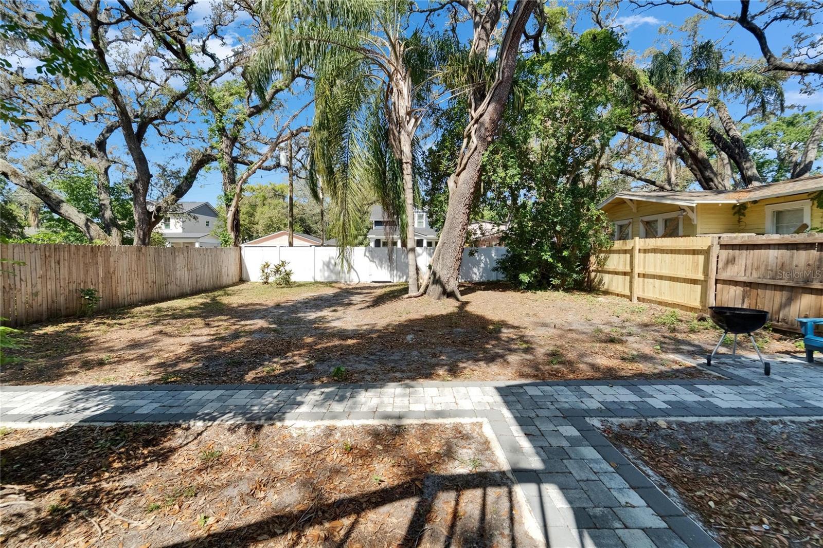 MACKMAY SUB - Residential Income