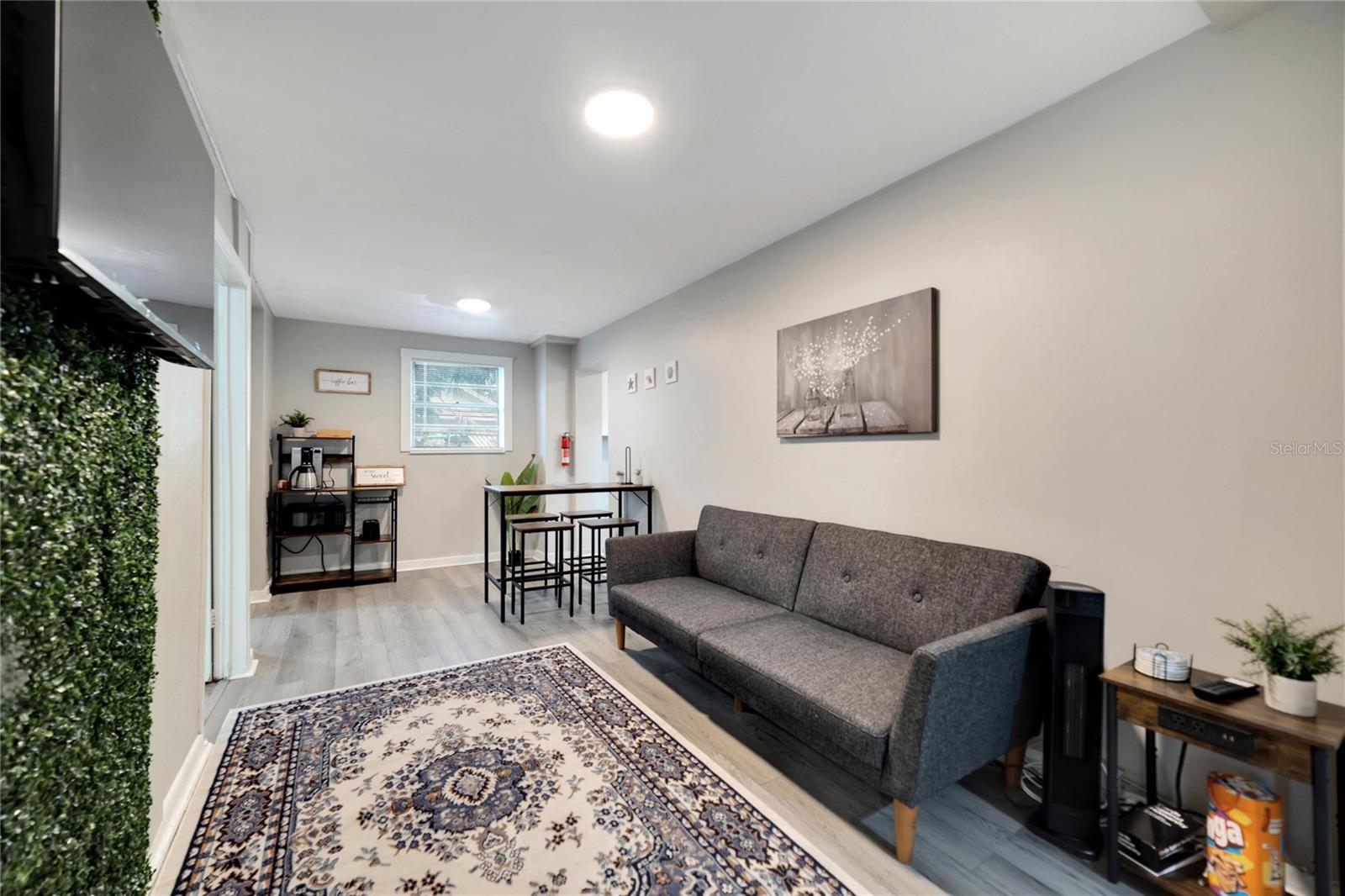 MACKMAY SUB - Residential Income