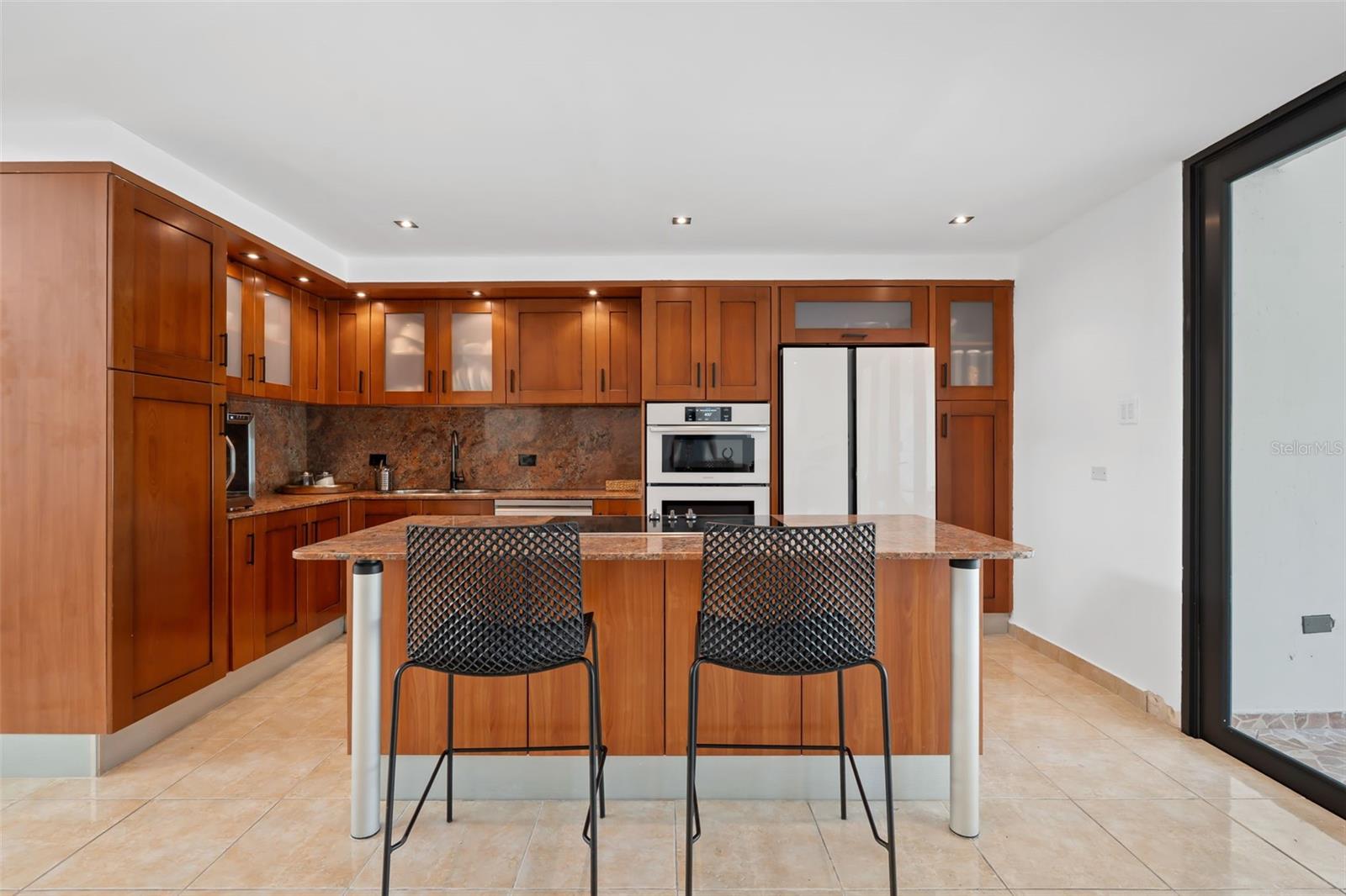 PASEO DEL PRADO - Residential