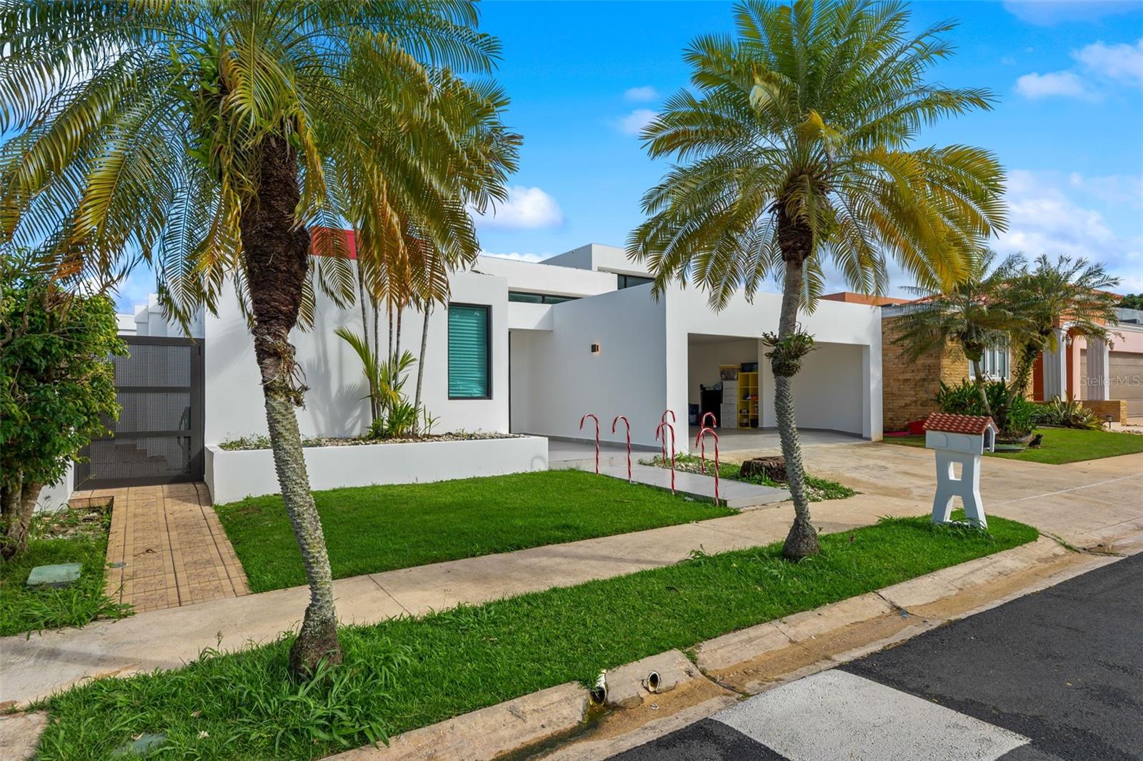 PASEO DEL PRADO - Residential