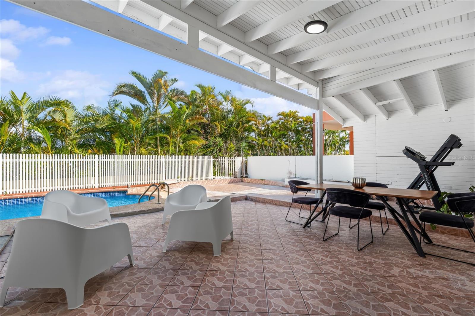 PASEO DEL PRADO - Residential