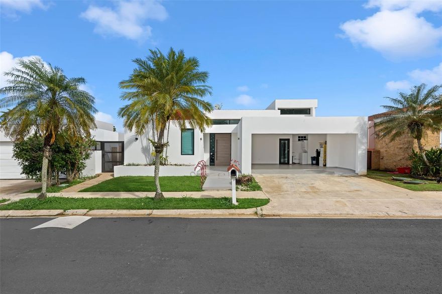 Single-family property located in Paseo del Prado, a community with double controlled access. The residence features three (3) bedrooms, two (2) interior bathrooms, and one (1) exterior bathroom. Includes living room, dining area, and kitchen with a functional layout.

The property has been remodeled and includes air conditioning units. The exterior features a swimming pool.

The community offers amenities including tennis courts, basketball courts, a gym, and recreational areas.

Conveniently located with quick access to PR-52 Expressway and near Los Paseos Shopping Center, offering a variety of shops and services.

Showing Instructions: By appointment only.
Financing: Proof of funds or pre-approval letter required.