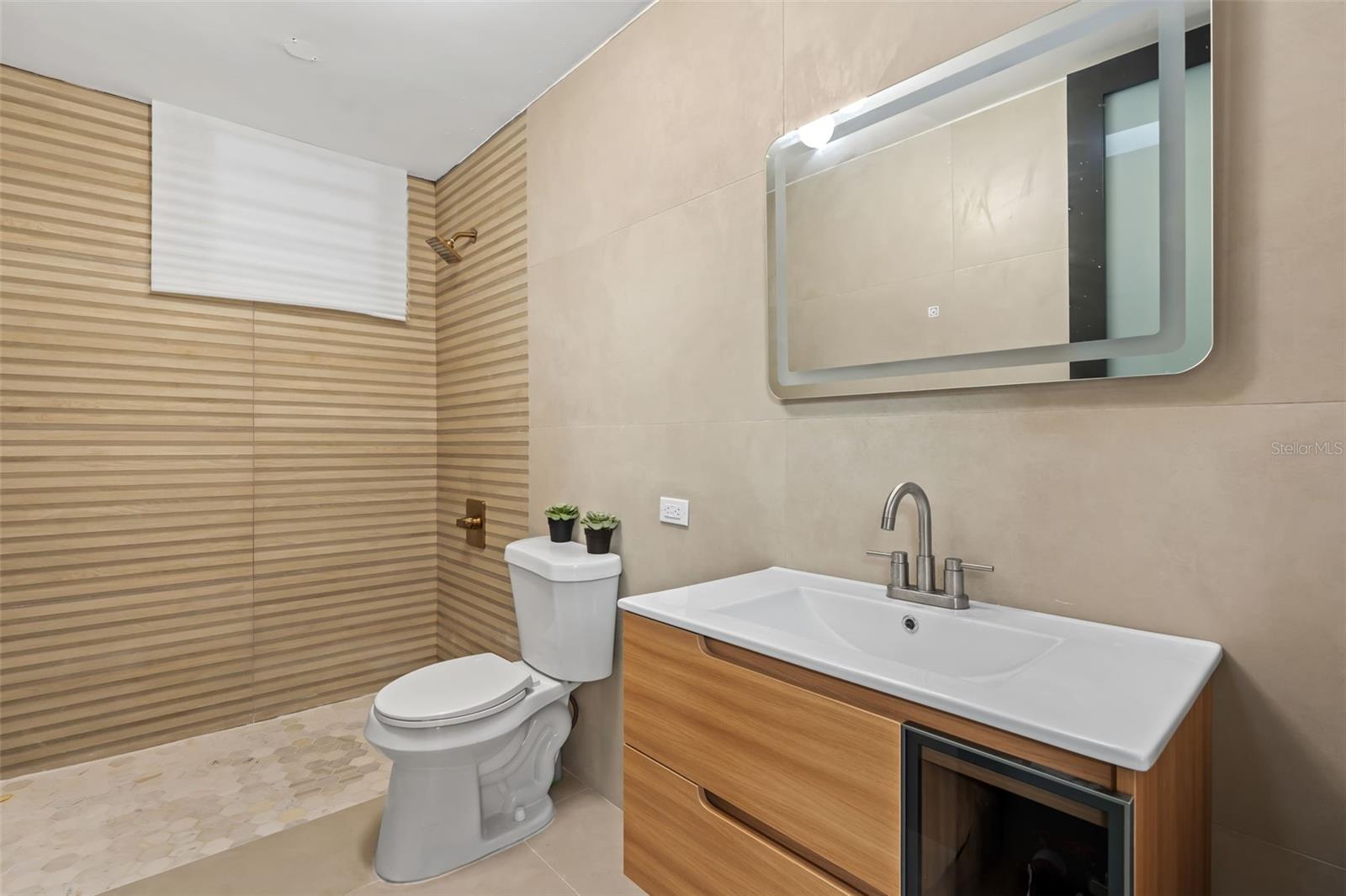 PASEO DEL PRADO - Residential