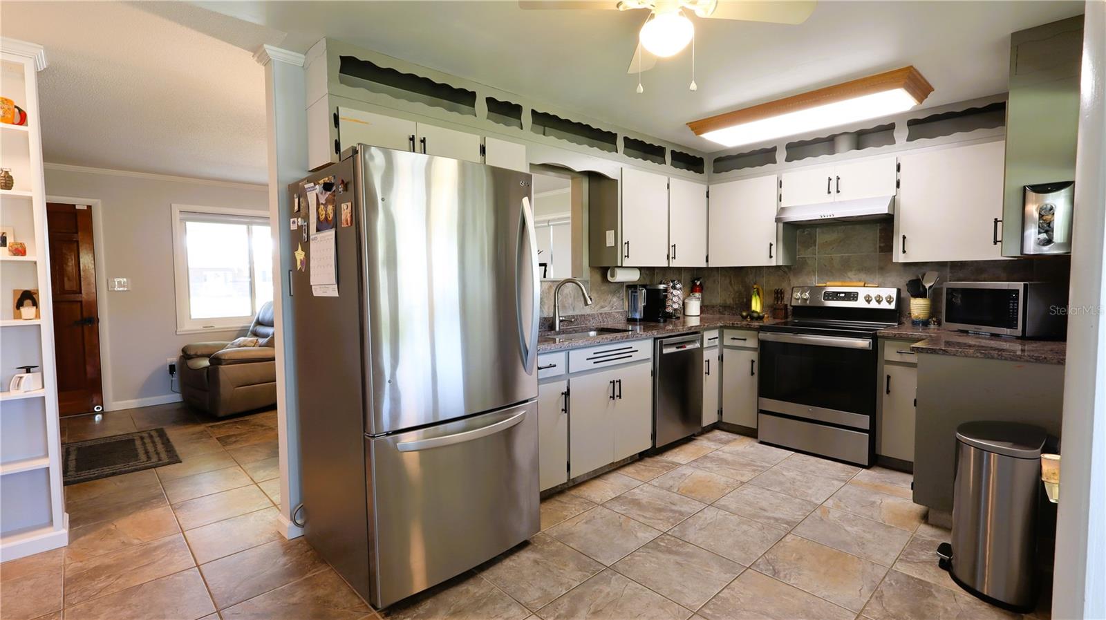 LAKE SHORE PARK - Residential