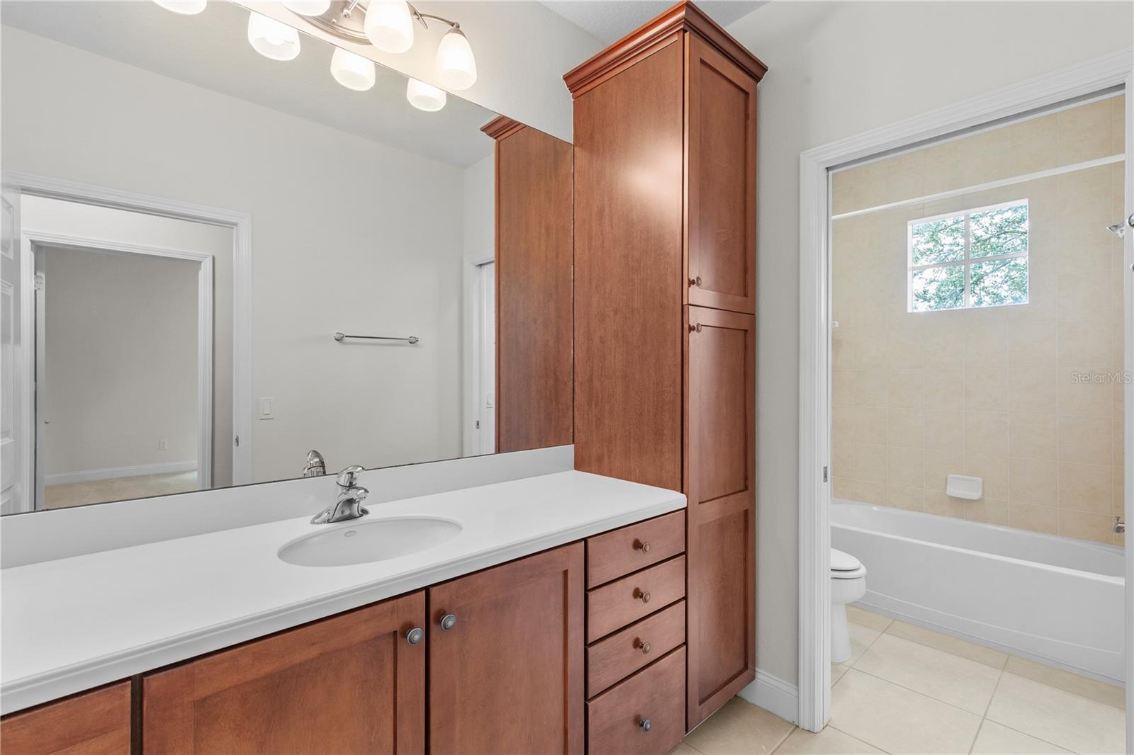 FISHHAWK RANCH TOWNCENTER PHAS - Residential