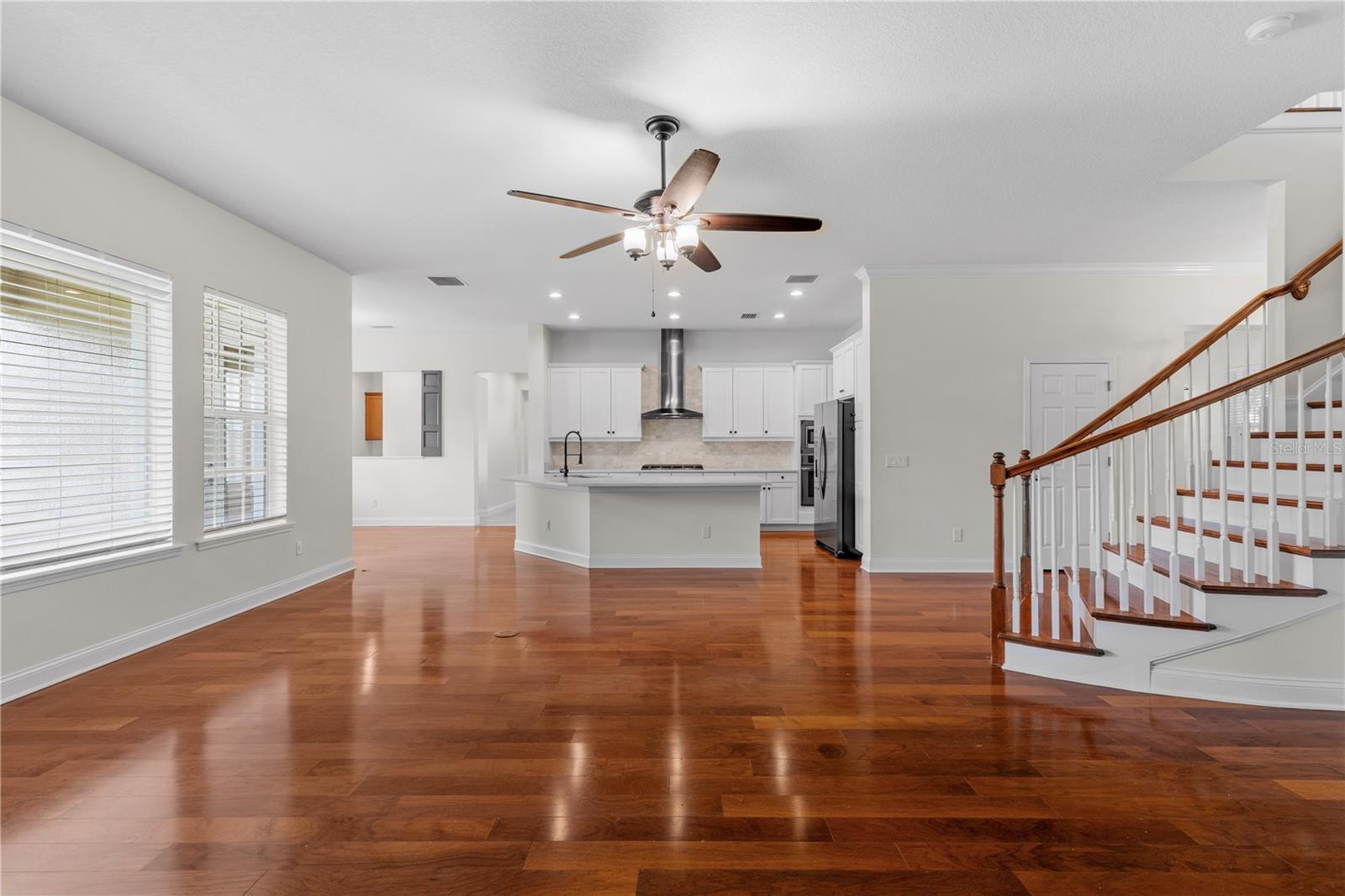 FISHHAWK RANCH TOWNCENTER PHAS - Residential