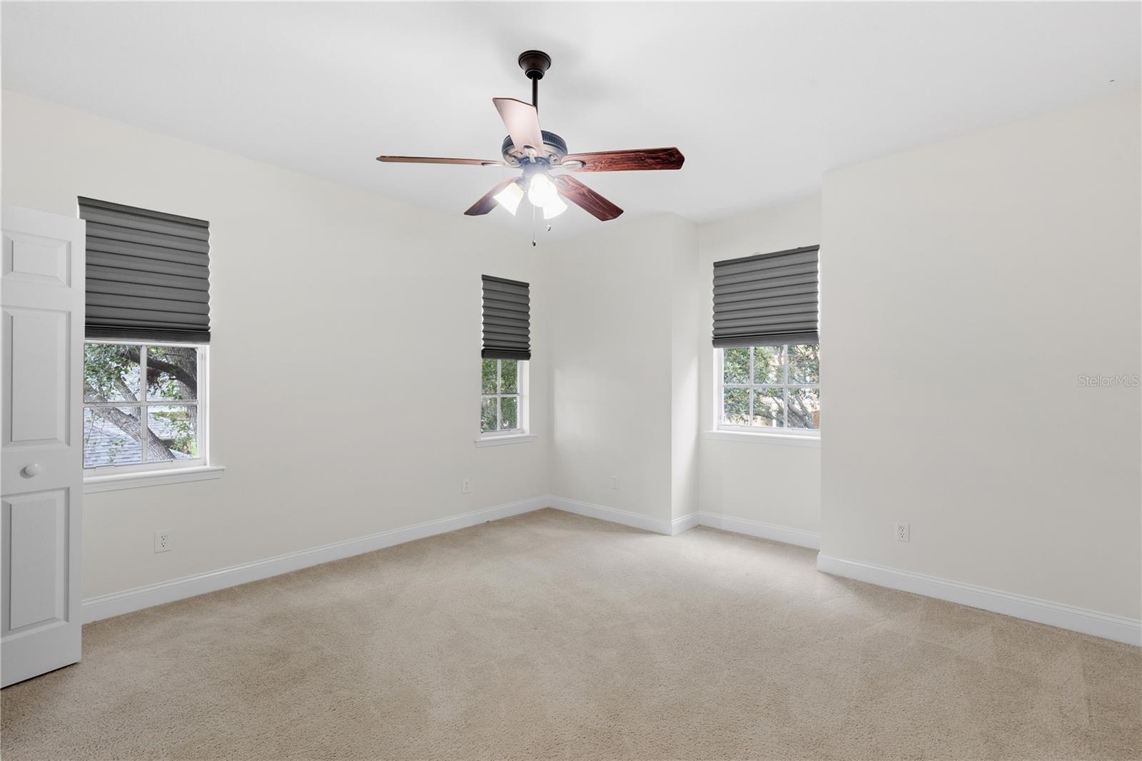 FISHHAWK RANCH TOWNCENTER PHAS - Residential