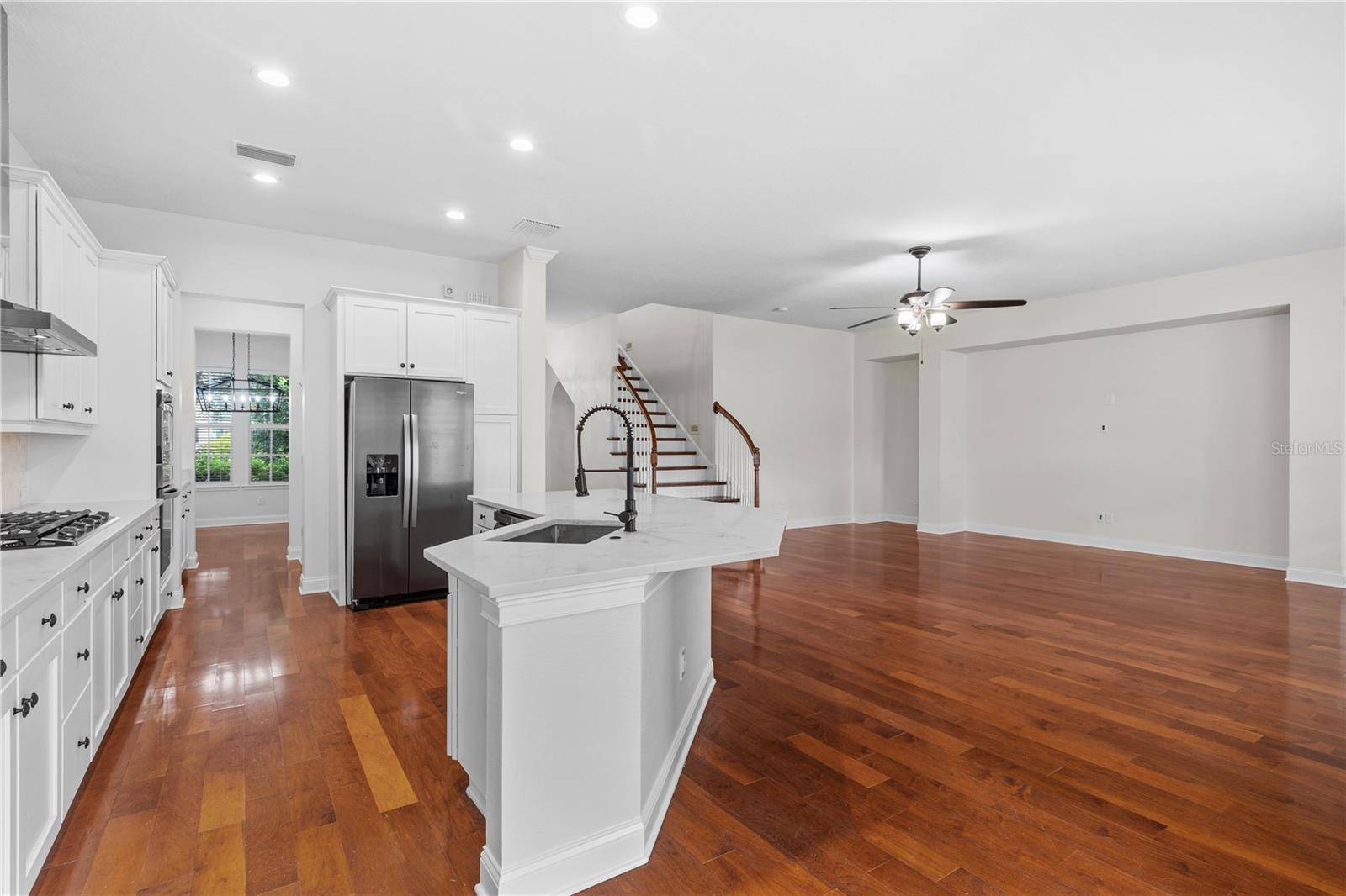 FISHHAWK RANCH TOWNCENTER PHAS - Residential