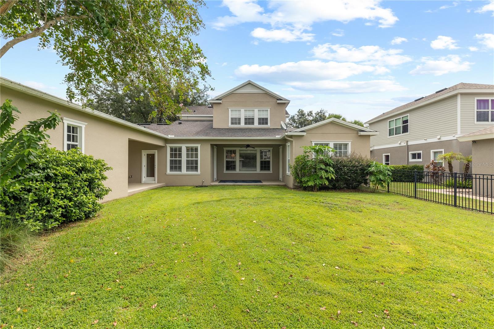 FISHHAWK RANCH TOWNCENTER PHAS - Residential