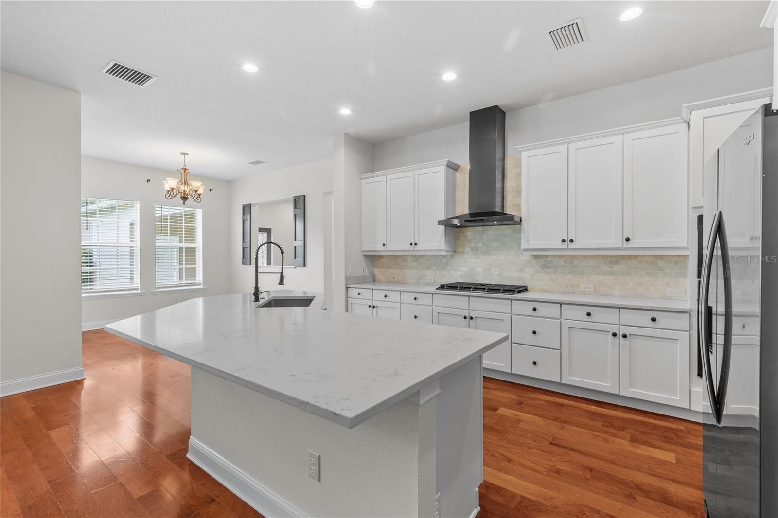 5909 CHURCHSIDE DRIVE