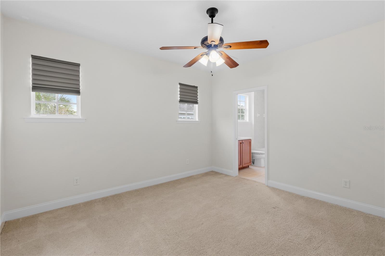FISHHAWK RANCH TOWNCENTER PHAS - Residential