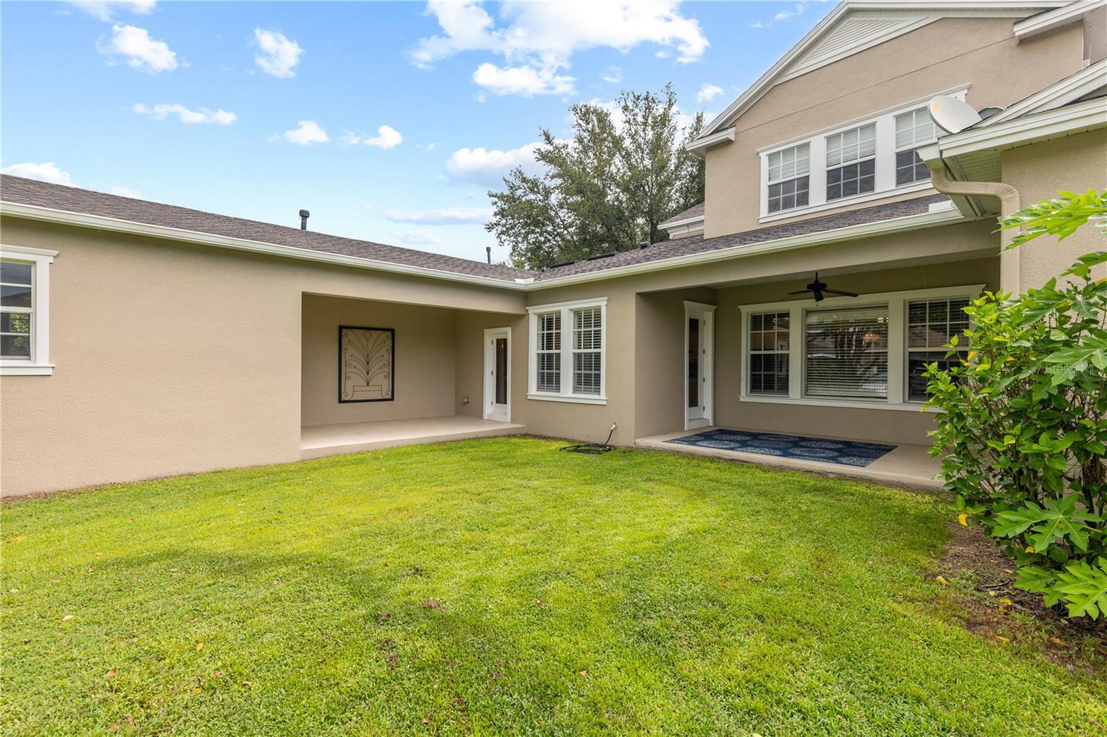 FISHHAWK RANCH TOWNCENTER PHAS - Residential
