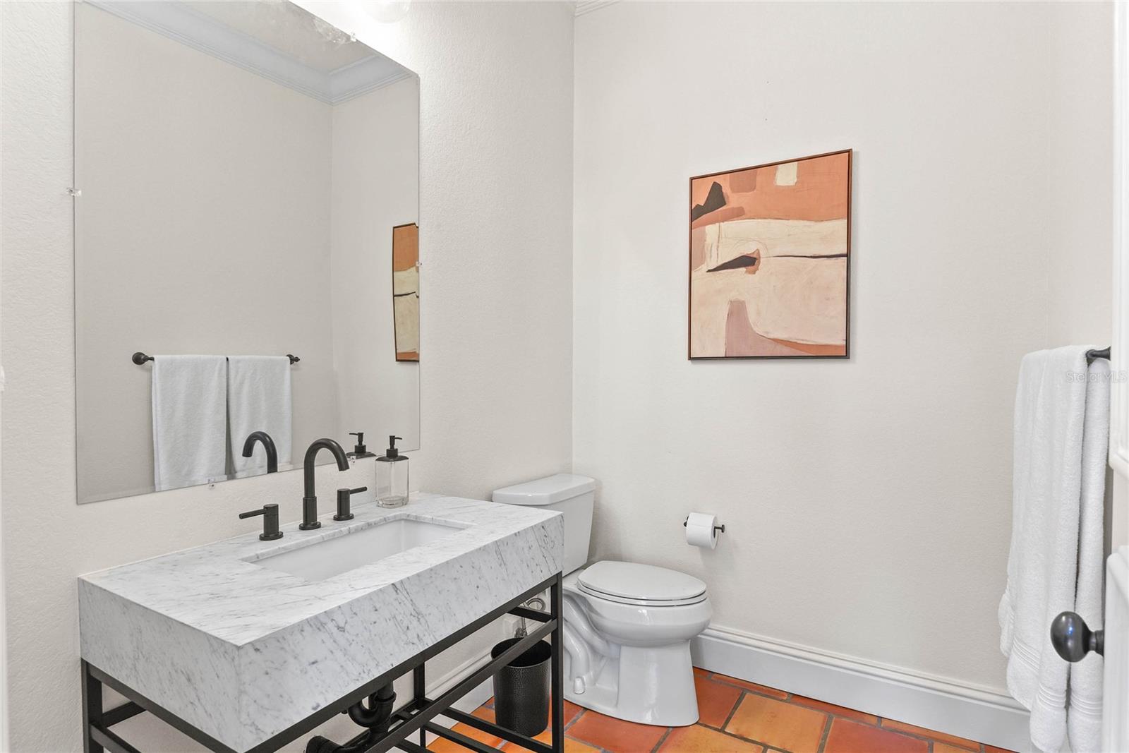 SYLVAN LAKE SHORES - Residential