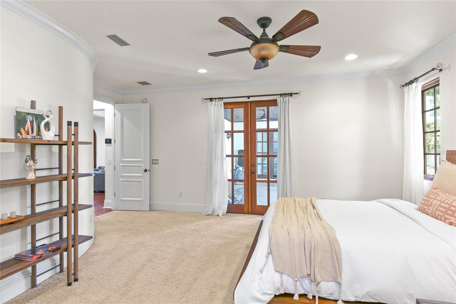 SYLVAN LAKE SHORES - Residential