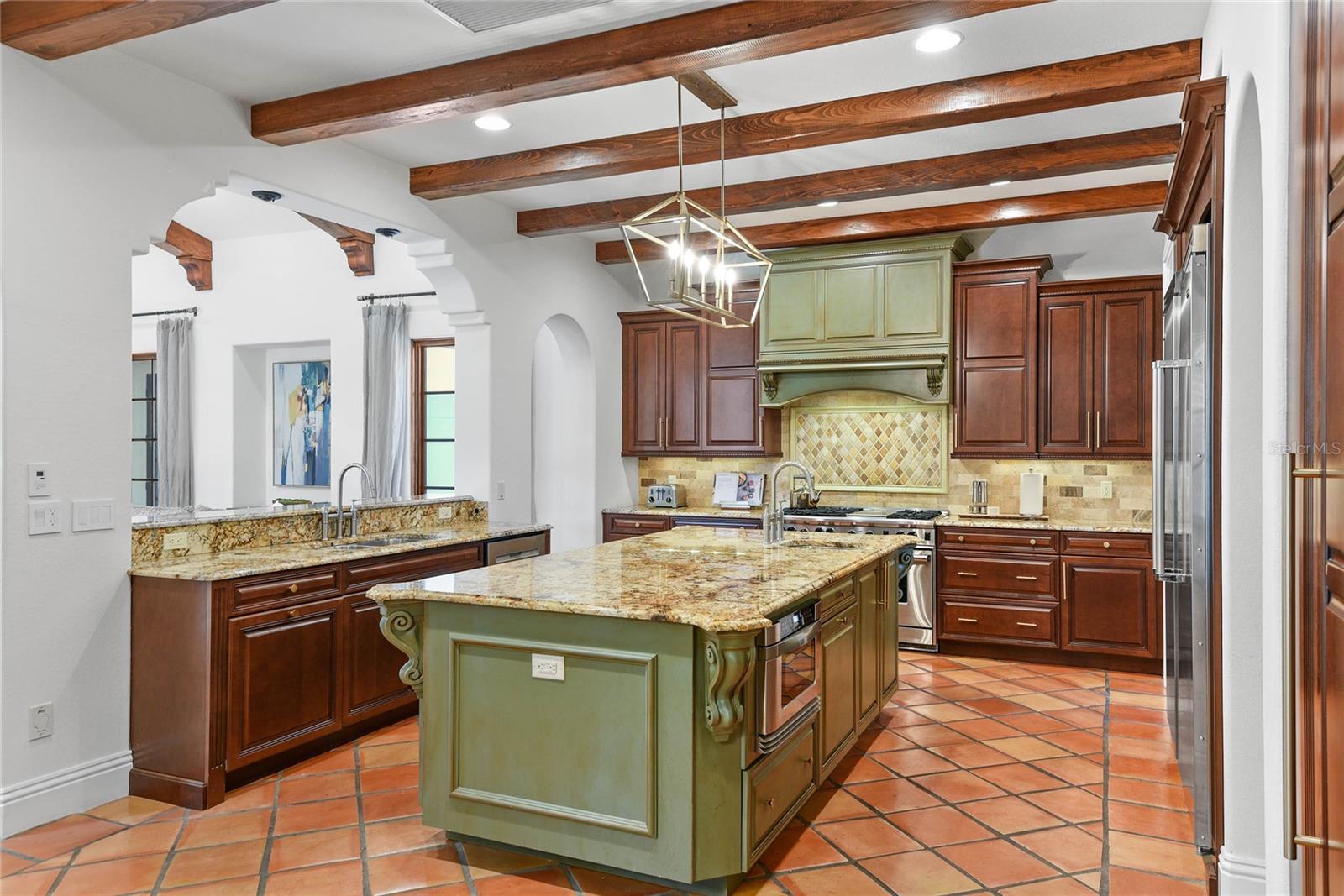 SYLVAN LAKE SHORES - Residential