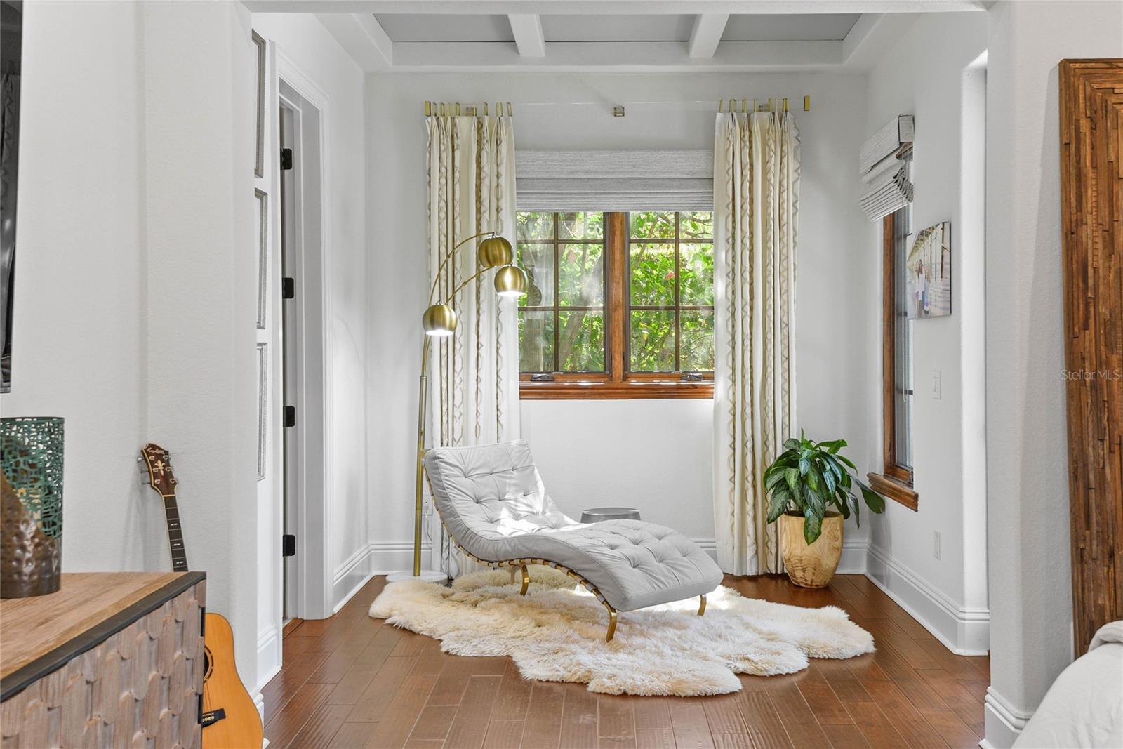 SYLVAN LAKE SHORES - Residential