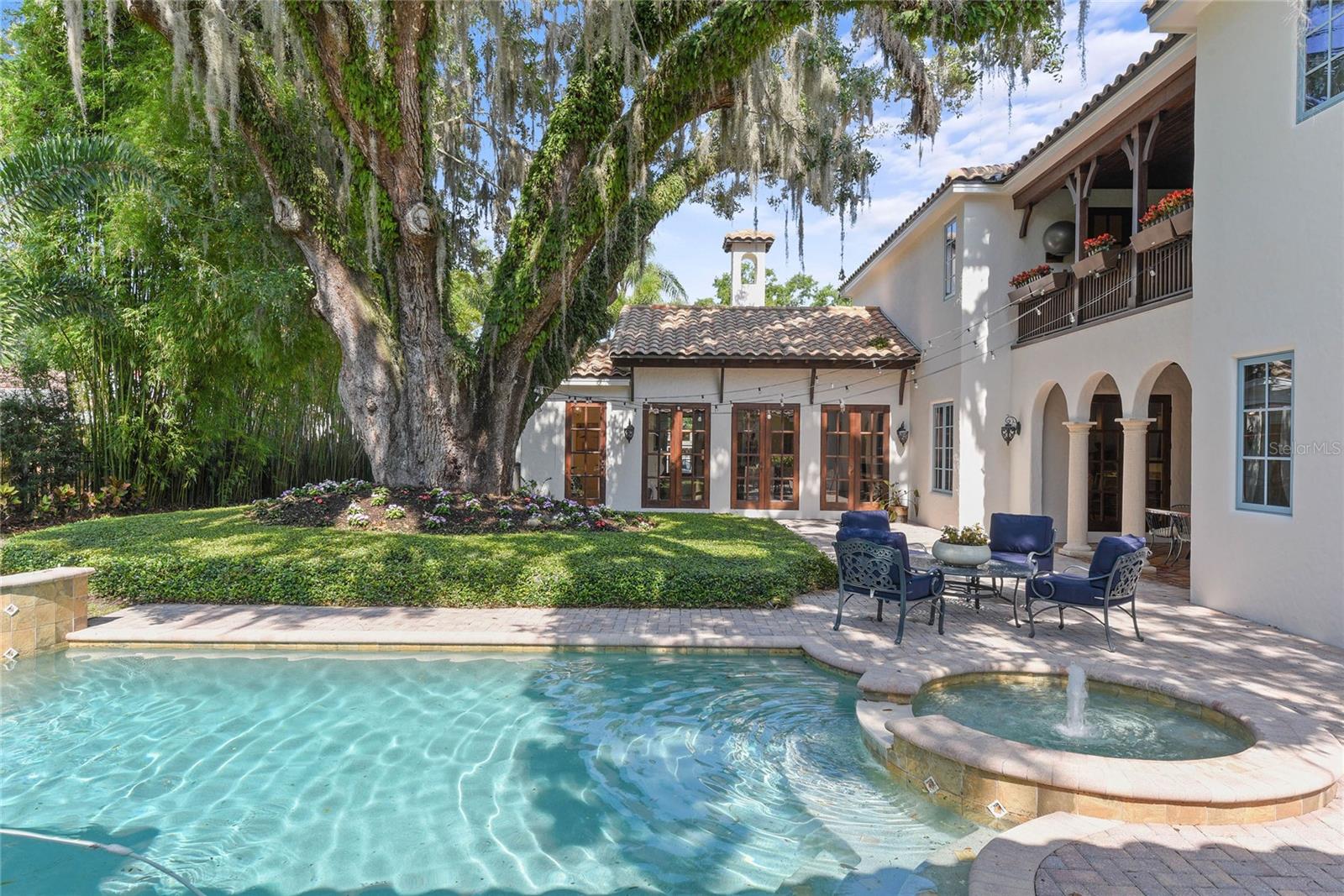 SYLVAN LAKE SHORES - Residential