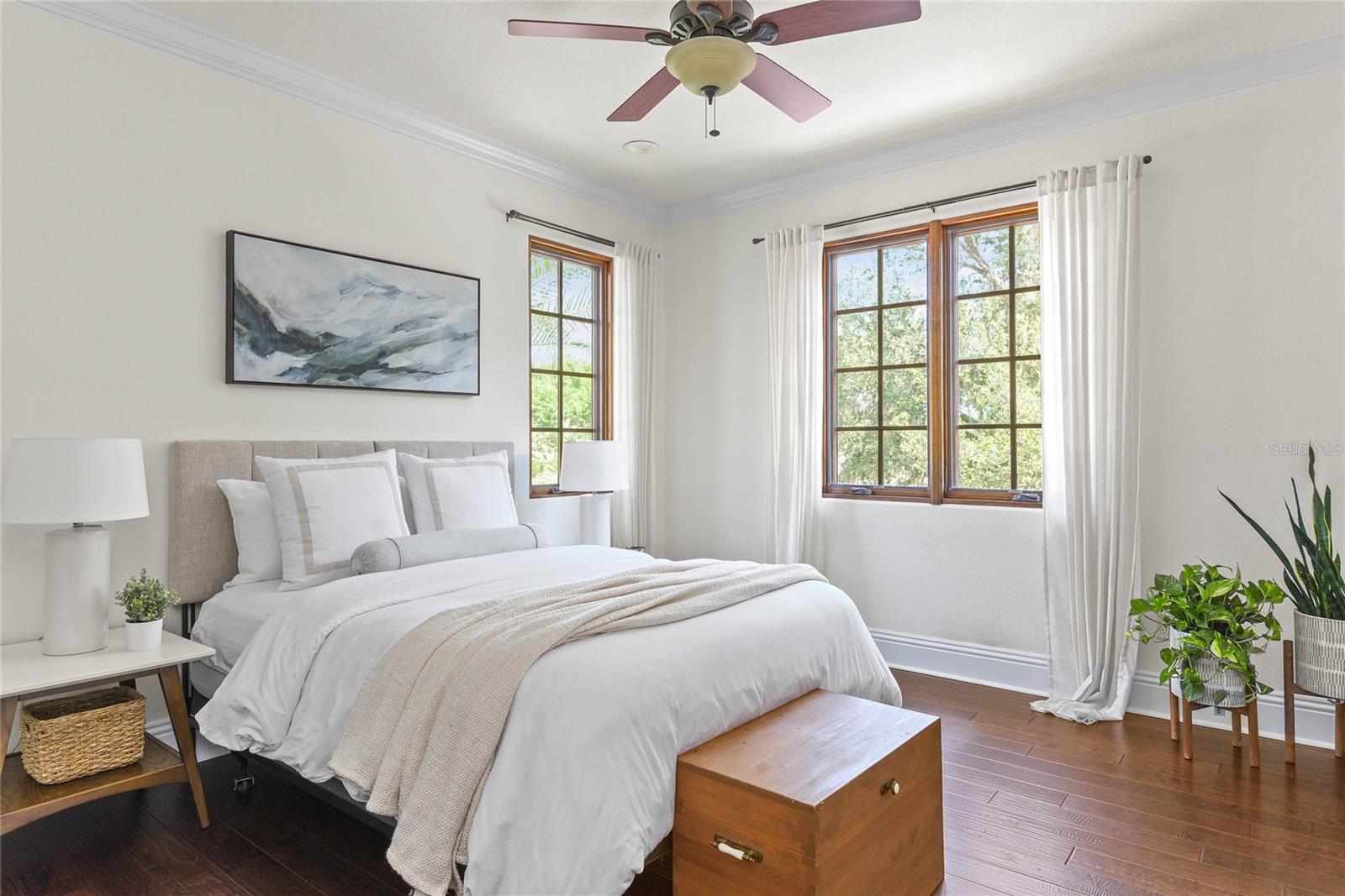 SYLVAN LAKE SHORES - Residential