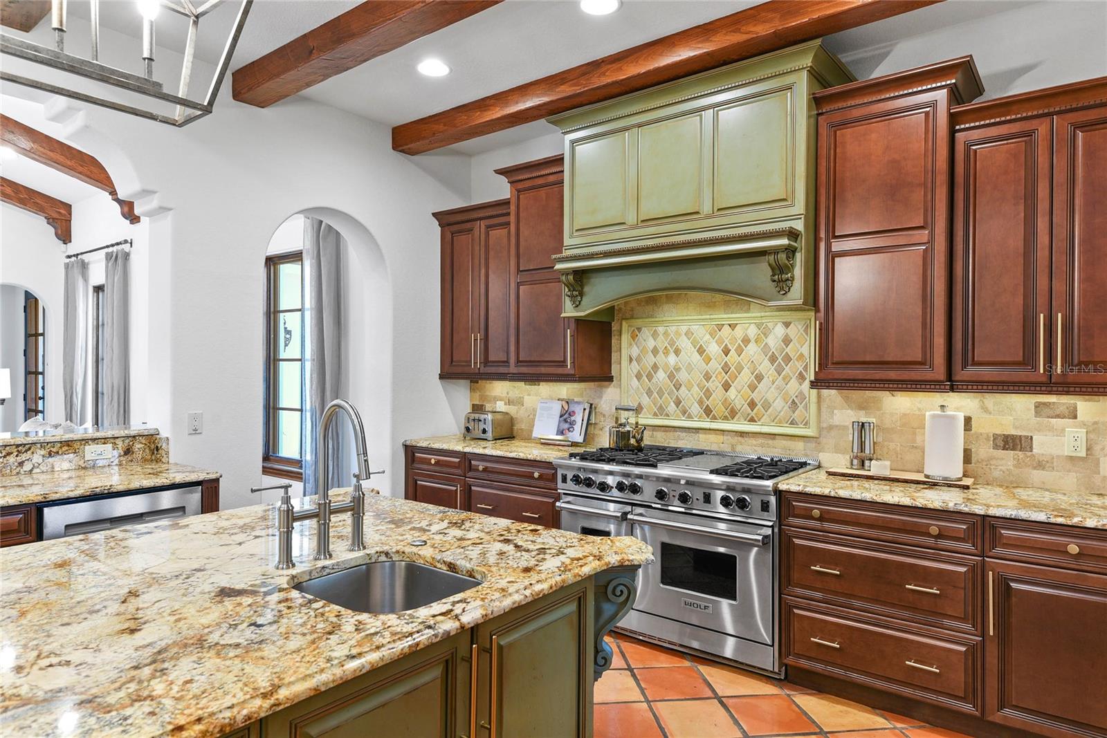 SYLVAN LAKE SHORES - Residential