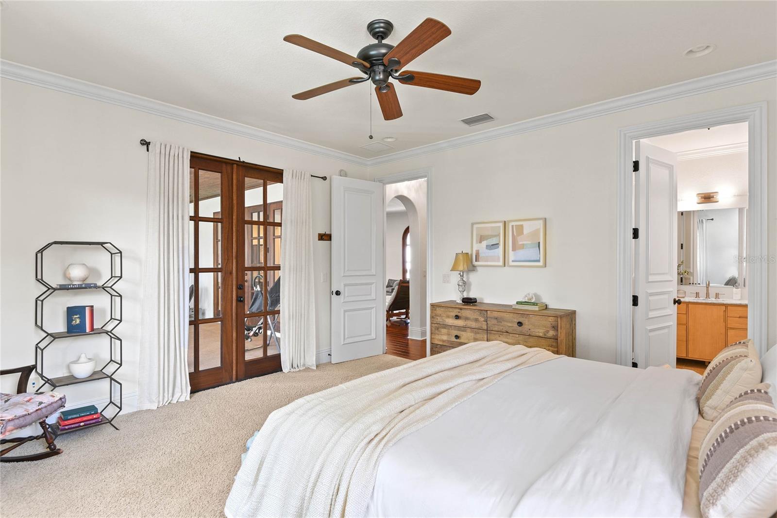 SYLVAN LAKE SHORES - Residential