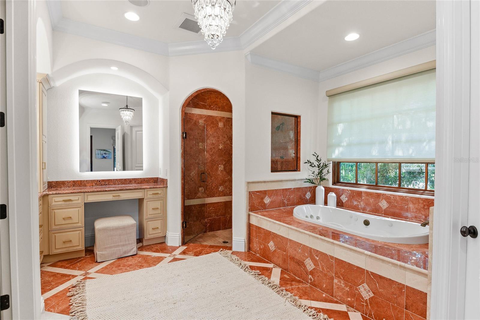 SYLVAN LAKE SHORES - Residential