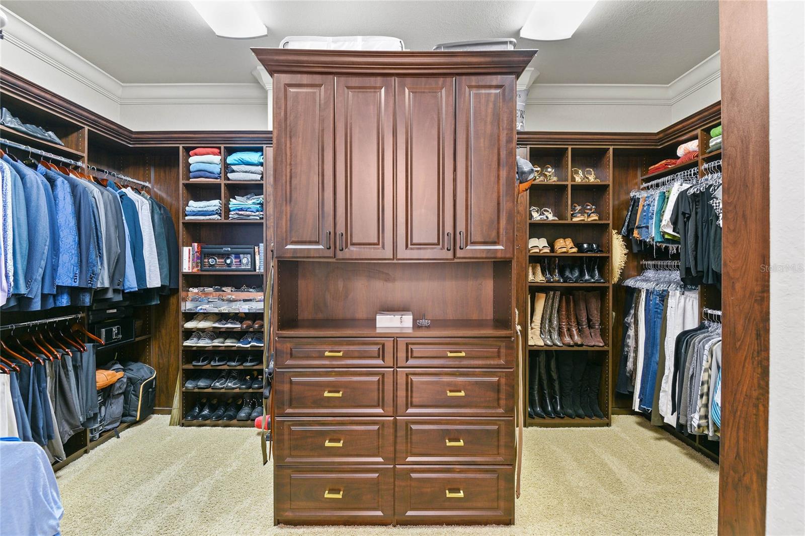 SYLVAN LAKE SHORES - Residential