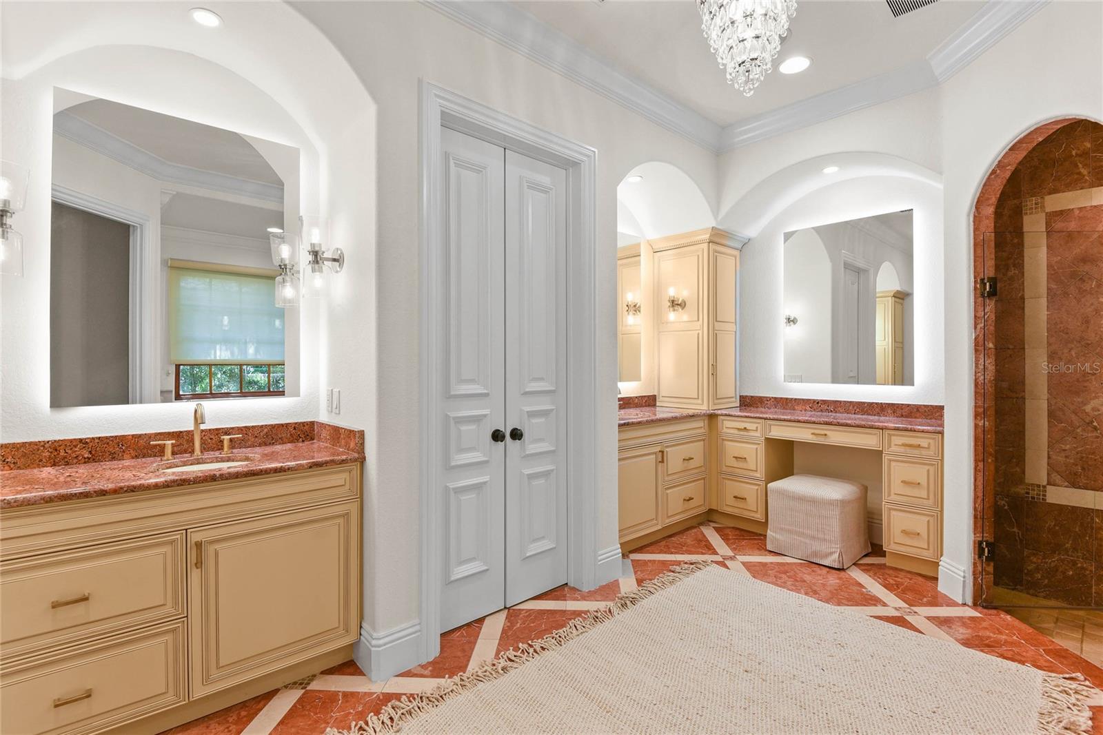 SYLVAN LAKE SHORES - Residential