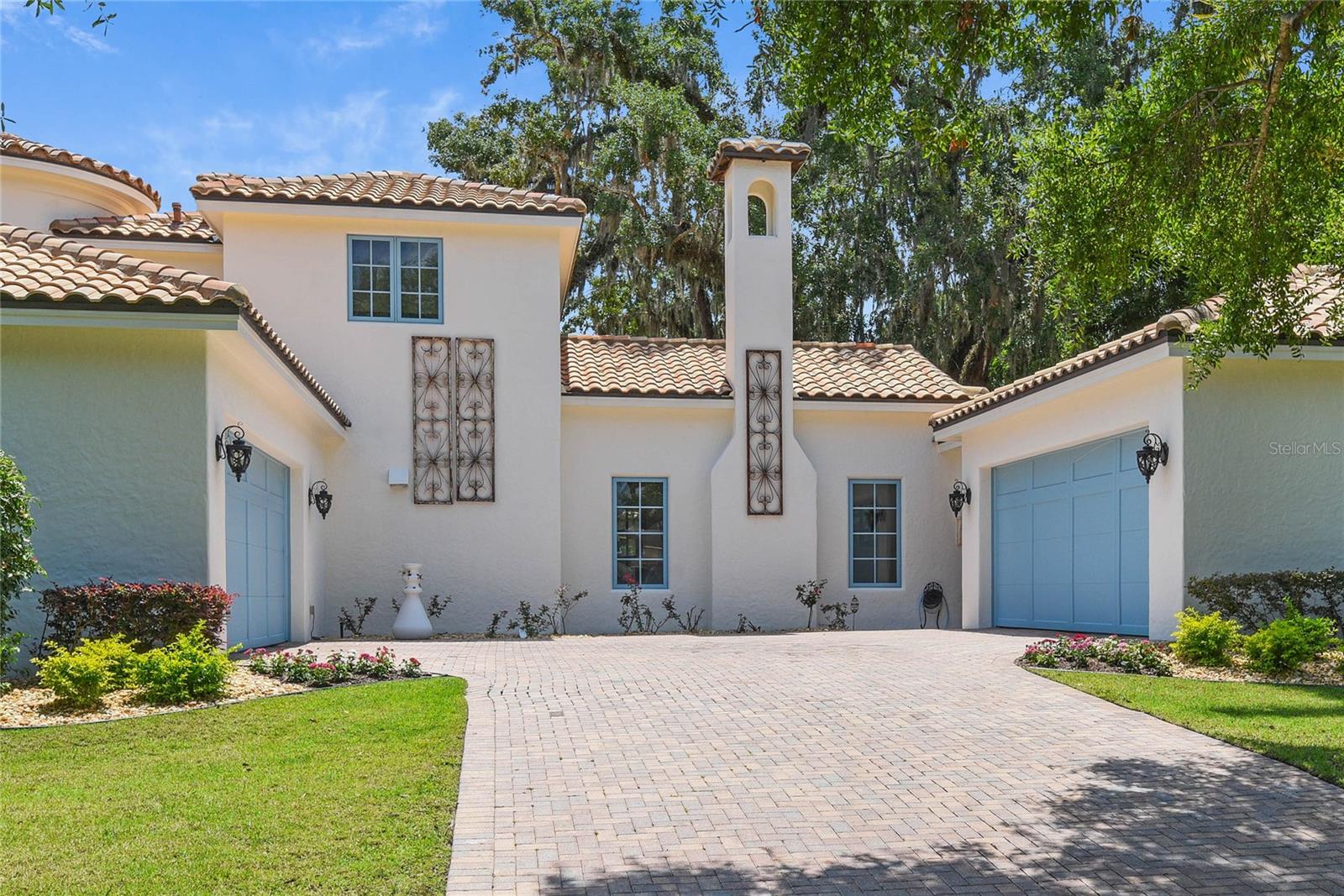 SYLVAN LAKE SHORES - Residential